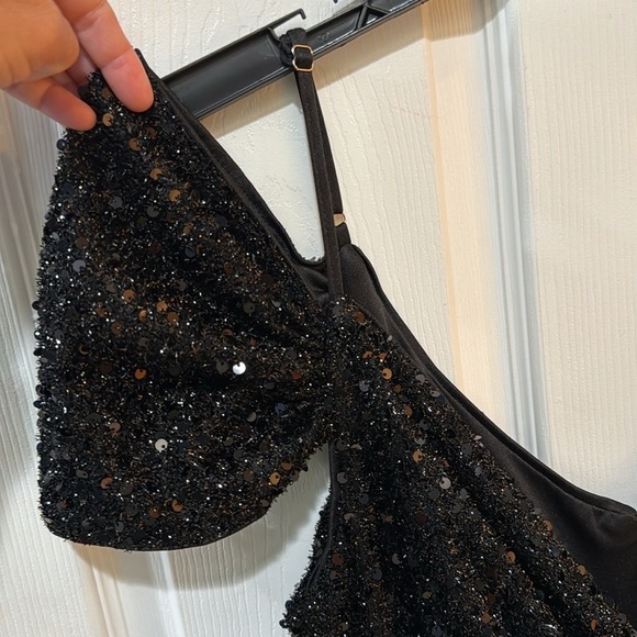 FAERIESTY Elegant Black Sequin Off Shoulder Dress MOM OR GRAN OF BRIDE OR GROOM - Picture 10 of 10